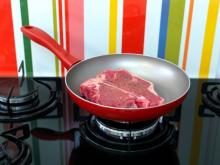 Как жарить мясо на сковородке